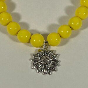 Silver Sunflower Yellow Acrylic Bead Bracelet NWT